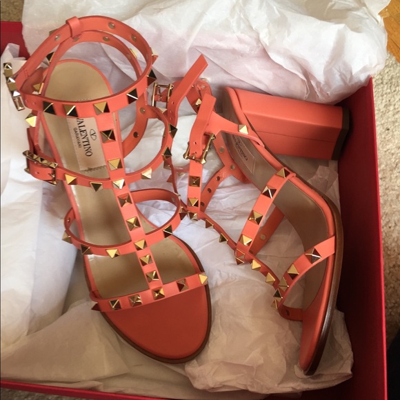 Valentino Heels(firm on price) - Picture 2 of 2